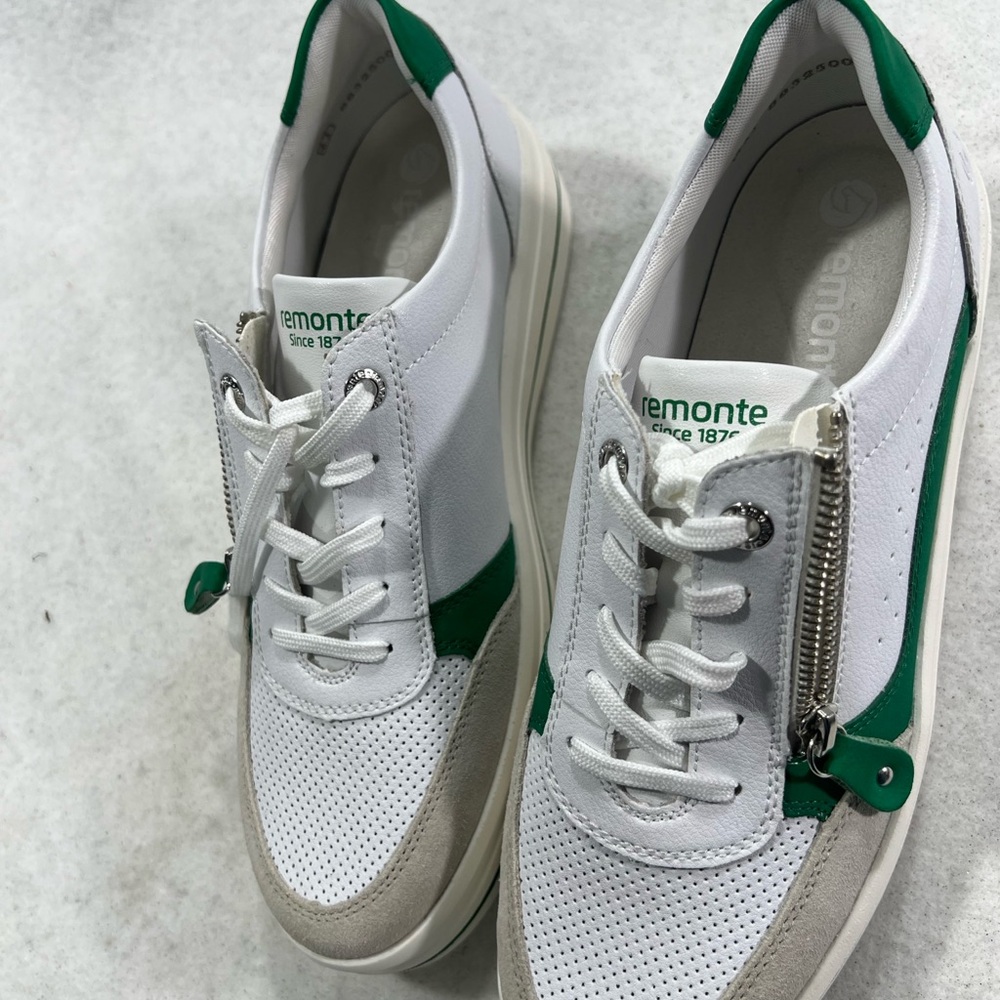 Remonte White and Green Sneakers Men’s Size 11 NWT